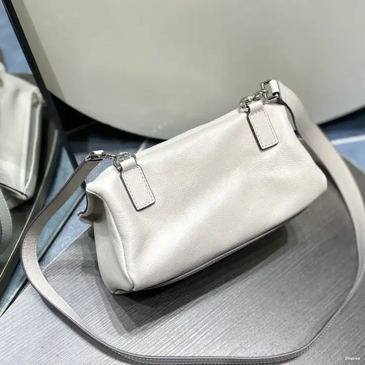 Givenchy 2209SW0045 Bag 0824
